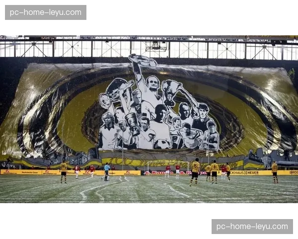 实时:多特蒙德半场0-2落后门兴,后防连续失误酿苦果 实时:多特蒙德半场0-2落后门兴,后防连续失误酿苦果