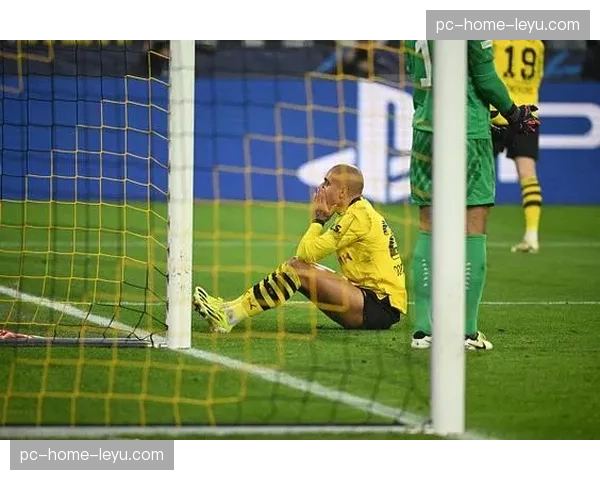 全场比赛结束：多特蒙德2-1逆转沃尔夫斯堡，马伦补时绝杀
